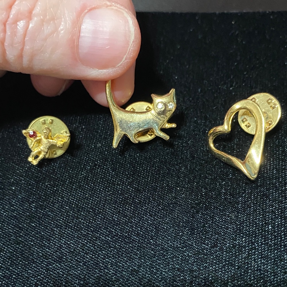 Vintage Gold crystal Cat angel and heart shaped lapel pin Brooch Set